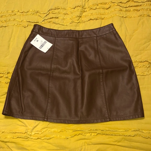 Brown leather skirt - Picture 2 of 3